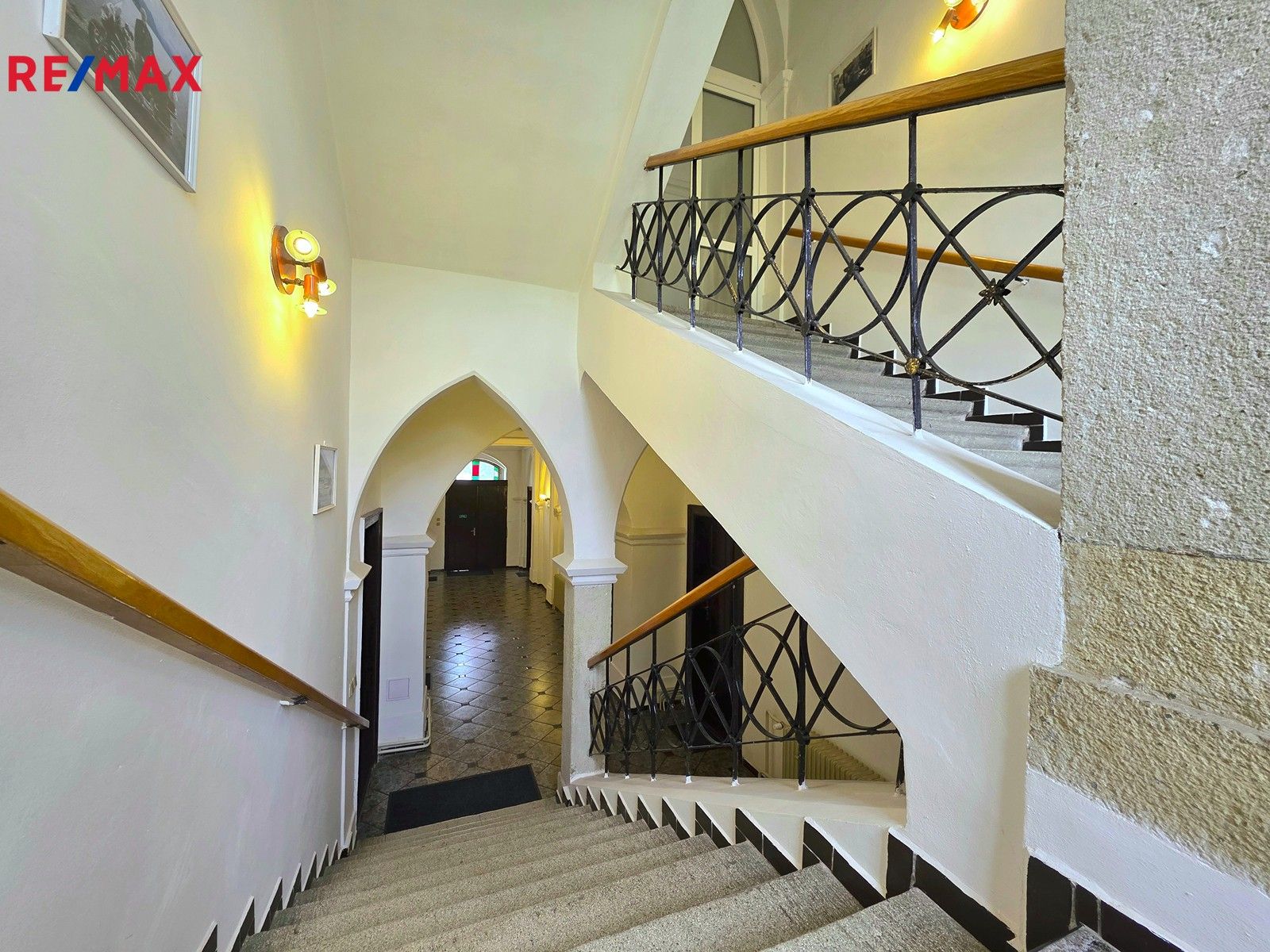 Prodej obchodní prostory - Lišnice, 413 m²