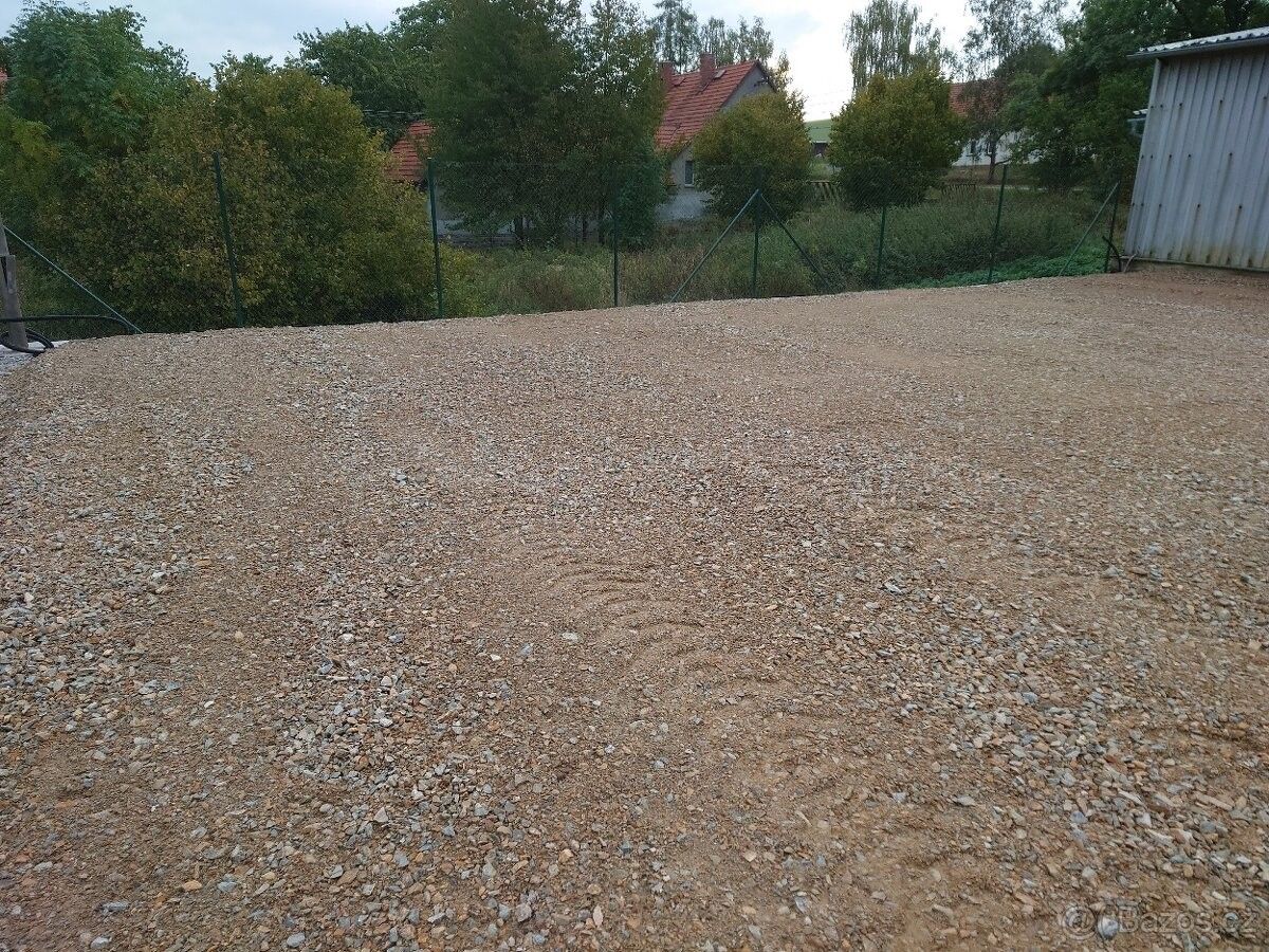 Sklad · Benešov u Prahy, 256 01 - 3