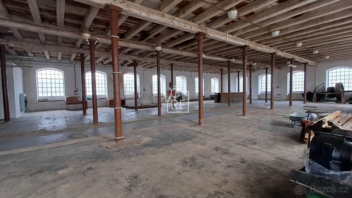 Sklady, Heřmanice nad Labem, 552 12