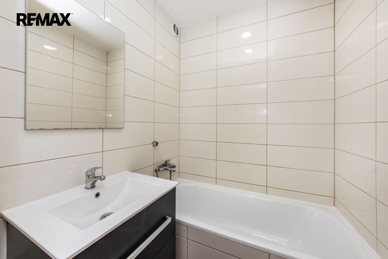 Pronájem byt 3+1 - Bělčická, Praha Záběhlice, 74 m² - 5