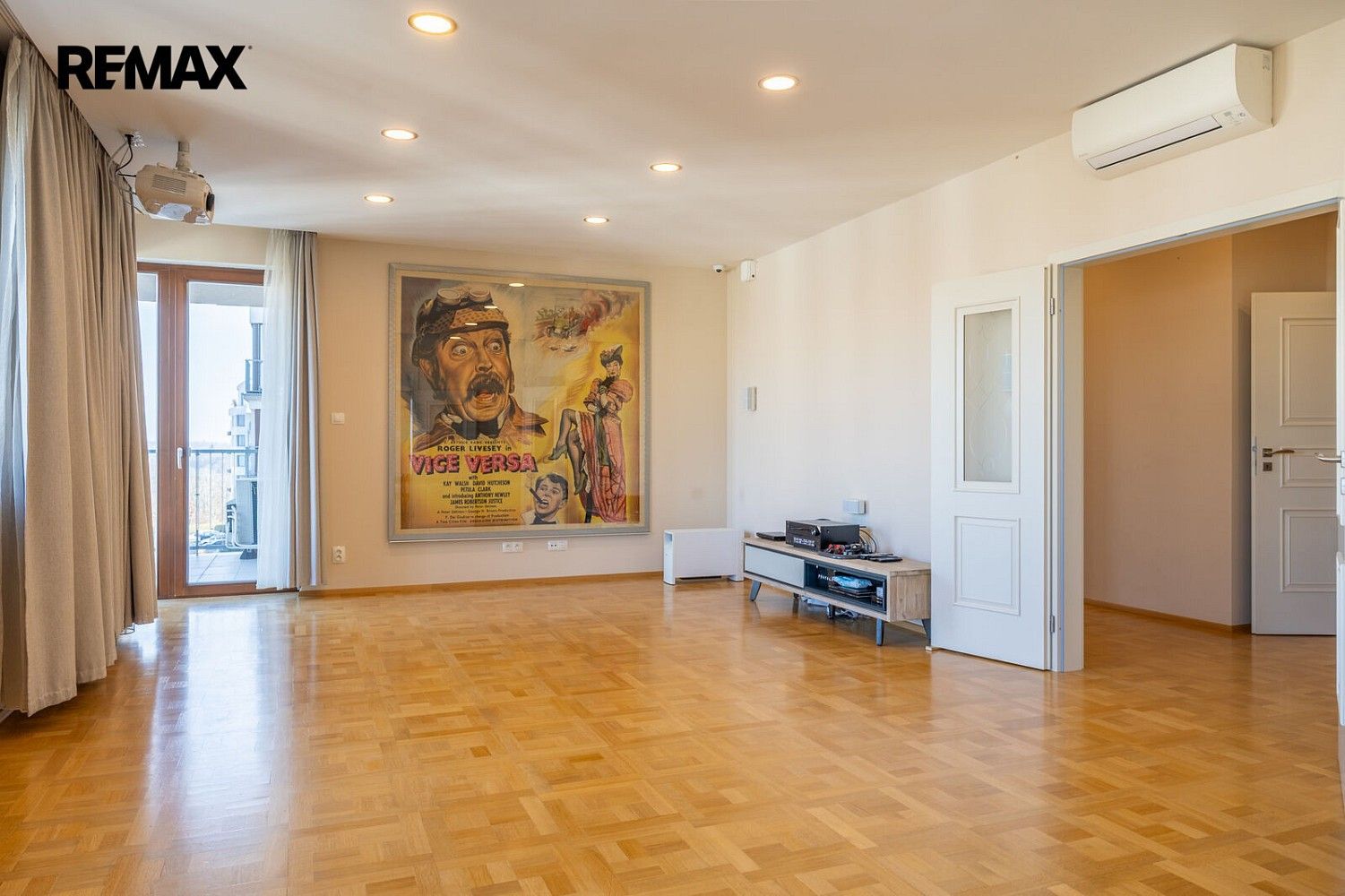 6+kk a více, Učňovská, Praha 9 - Hrdlořezy, 194 m² - 1