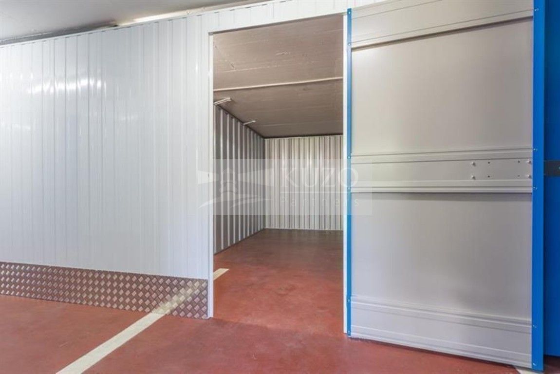 Pronájem sklad - Pešlova, Praha, 8 m²