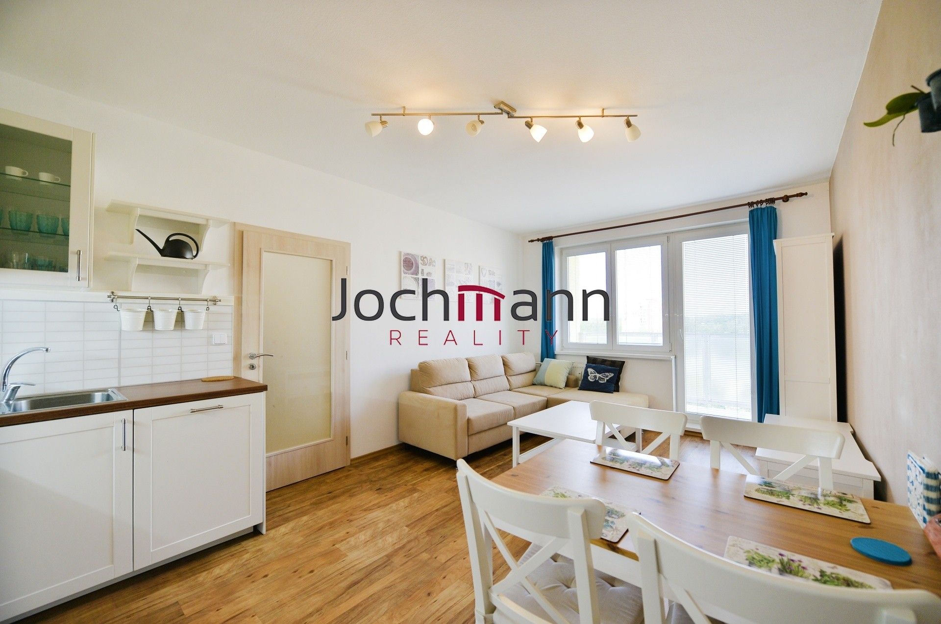 2+kk, Bezdrevská, České Budějovice, 44 m²