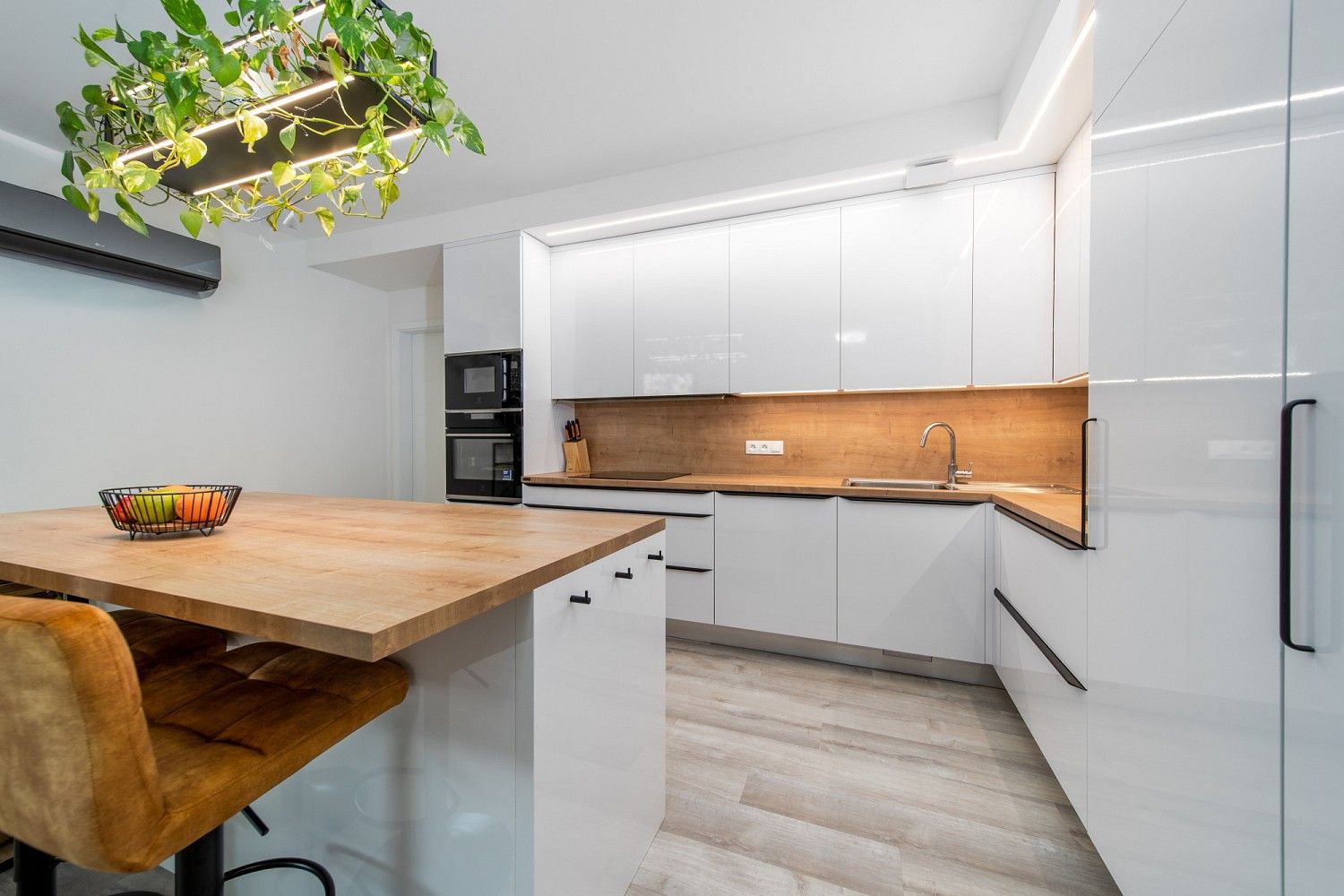 Byt 4+kk · 144 m² · Praha - Velká Chuchle, okres Praha 16, Hlavní město Praha - 4