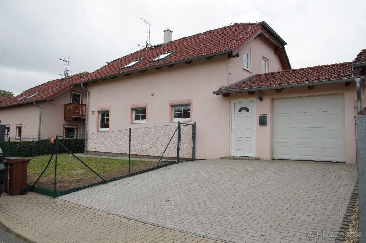 Prodej rodinný dům - Nučice, 252 16