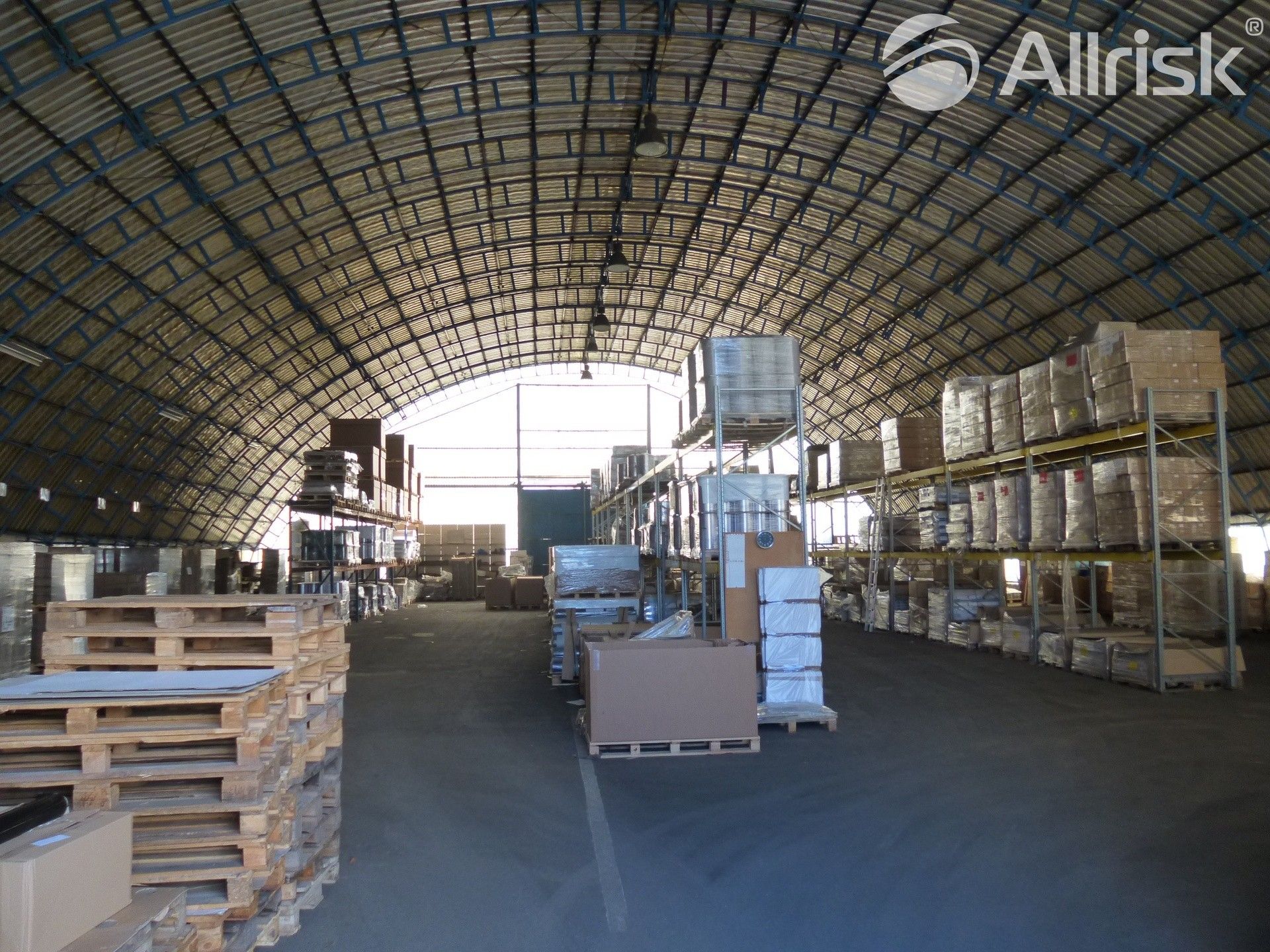 Sklady, Brno, 890 m²