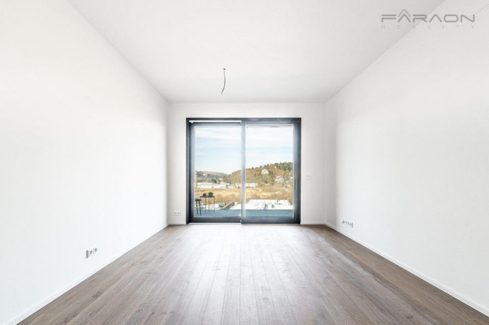 Prodej byt 2+kk - Československého exilu, Praha, 51 m²