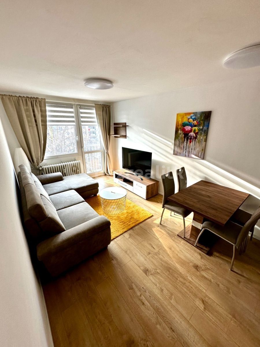Pronájem byt 2+kk - Frýdlantská, Praha - Kobylisy, 45 m² - 2