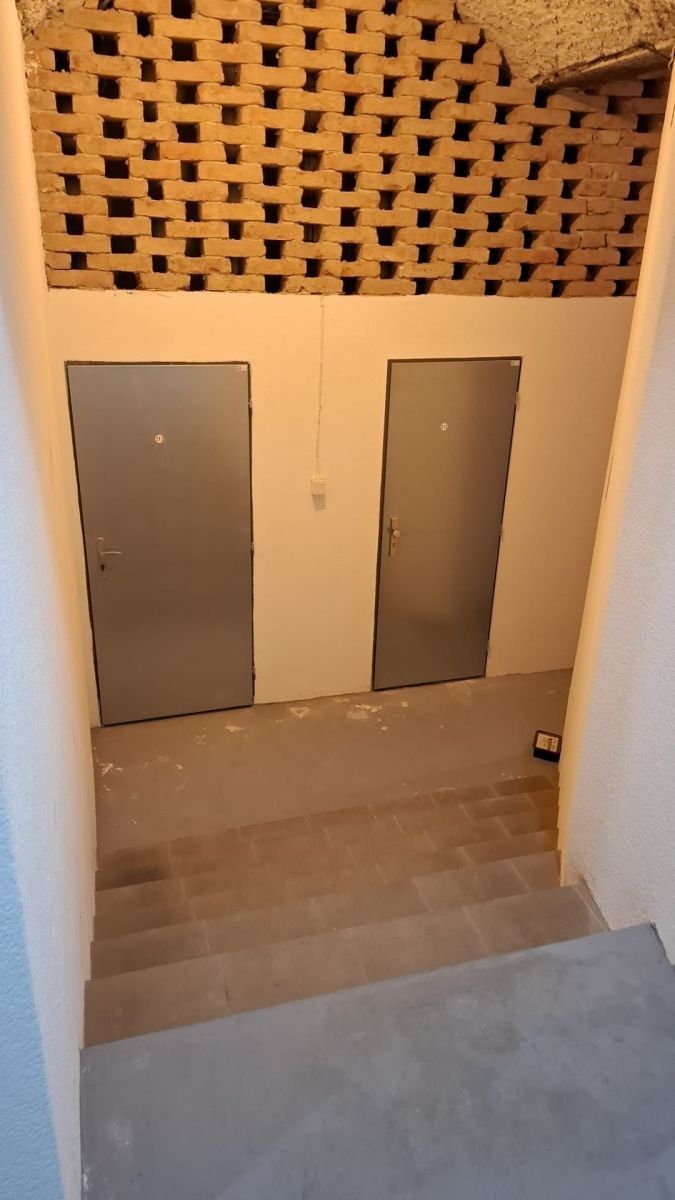 Obchodní prostory · 4 m² · U Rajské zahrady, Praha - Žižkov - 3