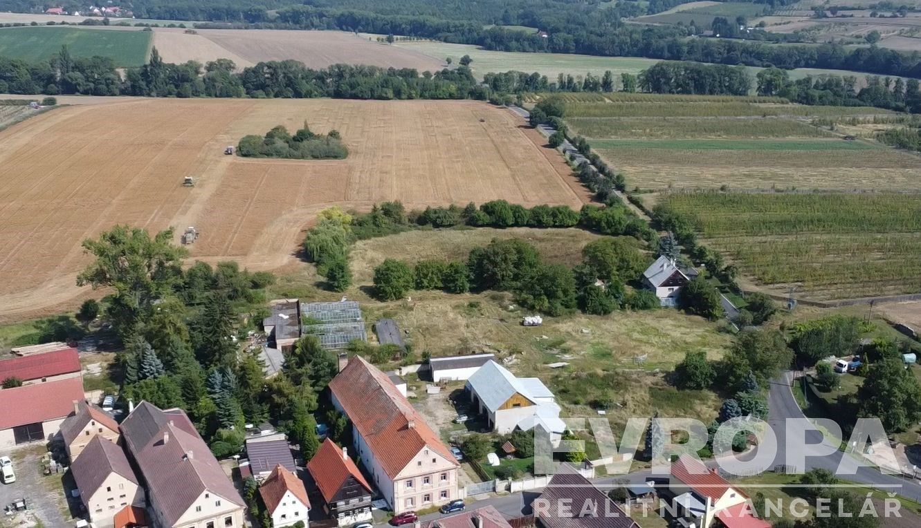 Zemědělské usedlosti, Ploskovice Těchobuzice, 1 180 m²