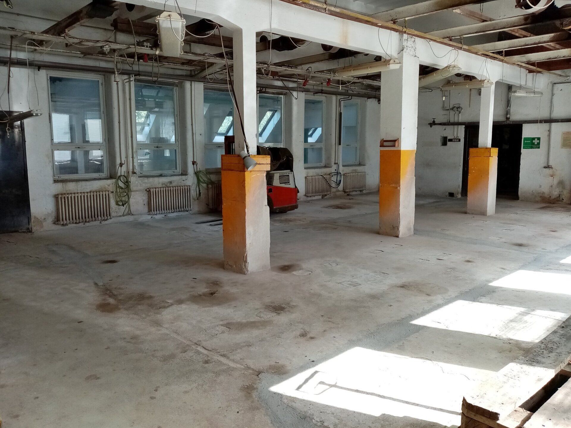 Sklady, Příšovice, 193 m²