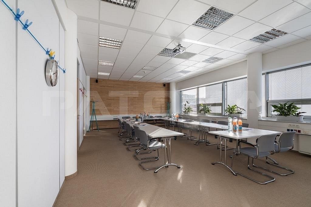 Pronájem kancelář - Jemnická, Praha 4 - Michle, 622 m² - 2