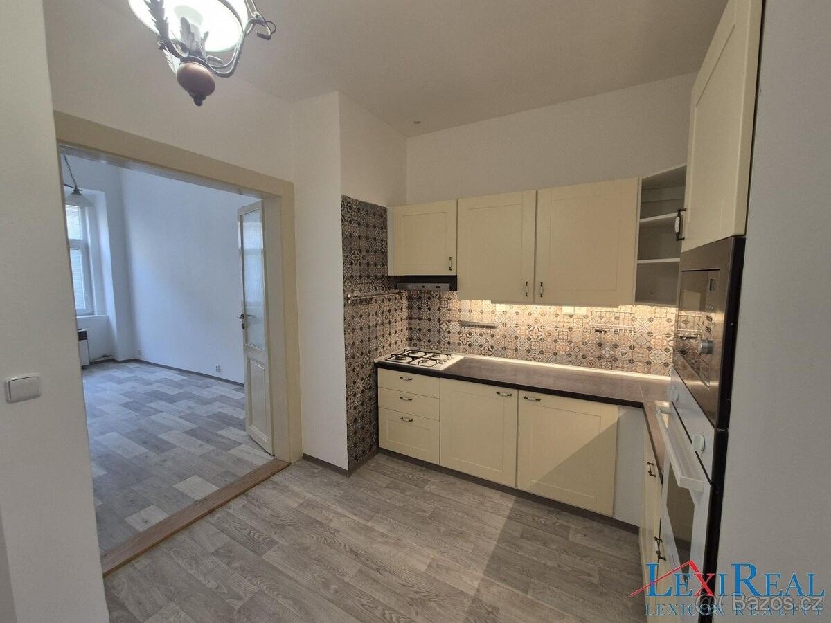 Byty, Praha, 150 00