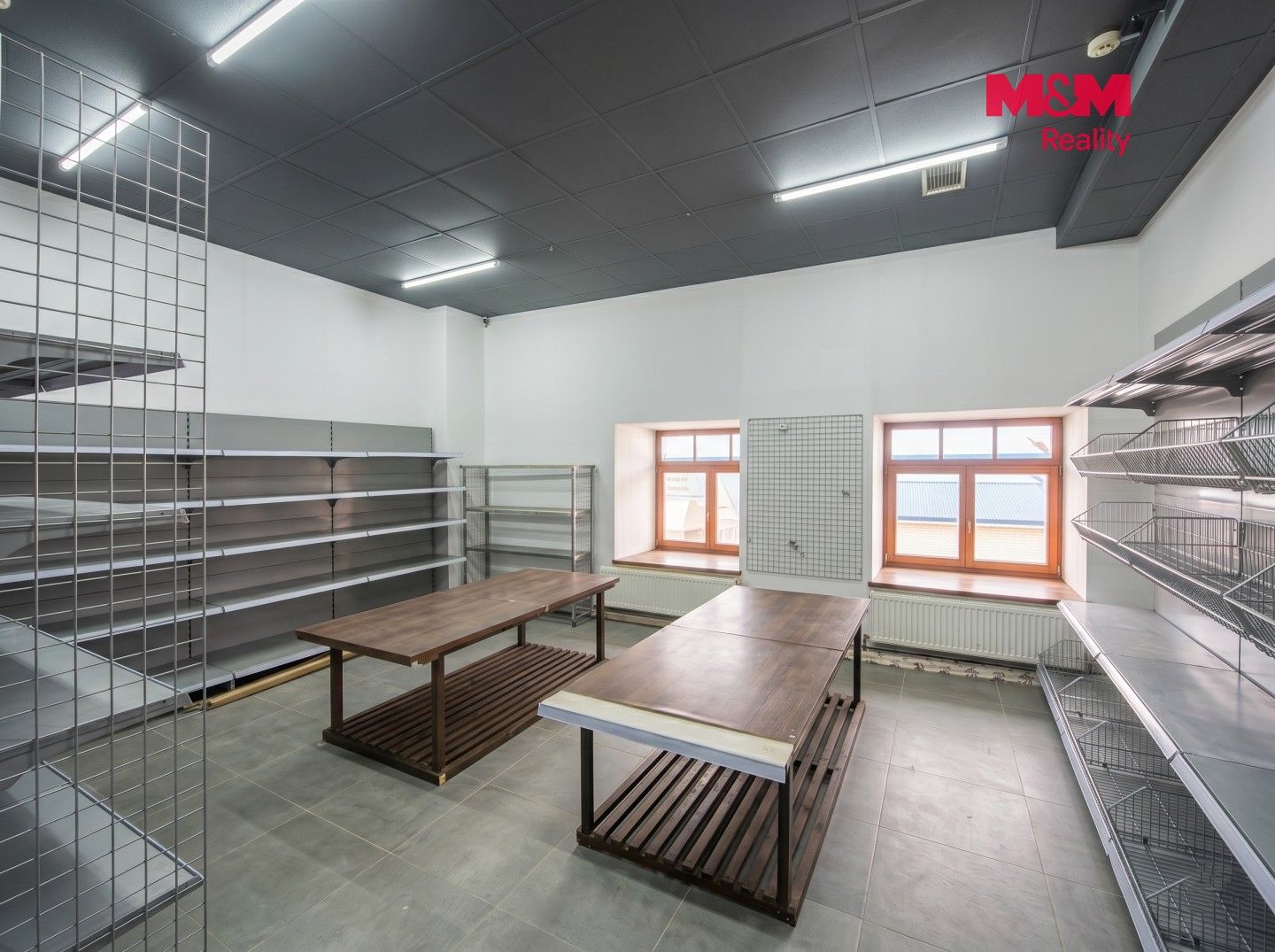 Obchodní prostory, náměstí Míru, Svitavy, 263 m² - 2