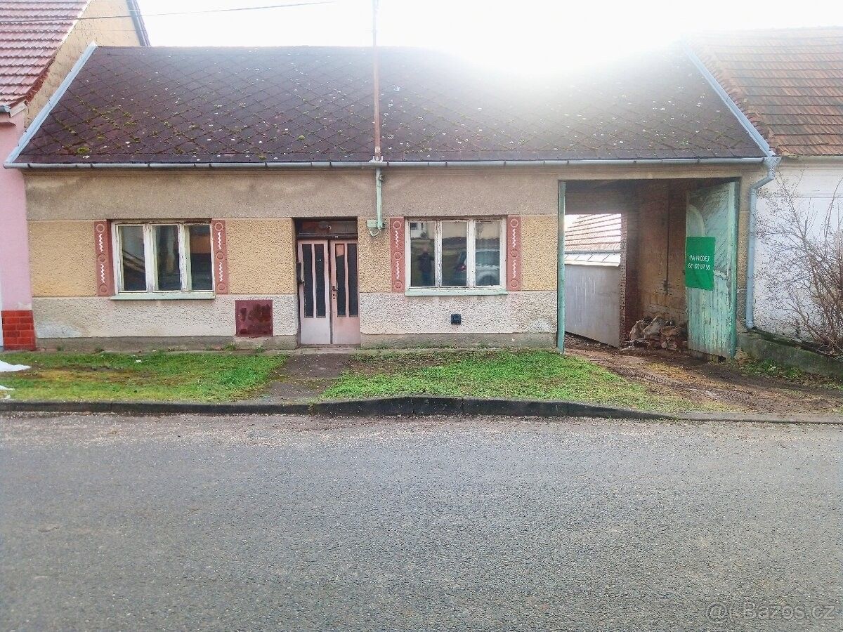 Rodinné domy, Polešovice, 687 37