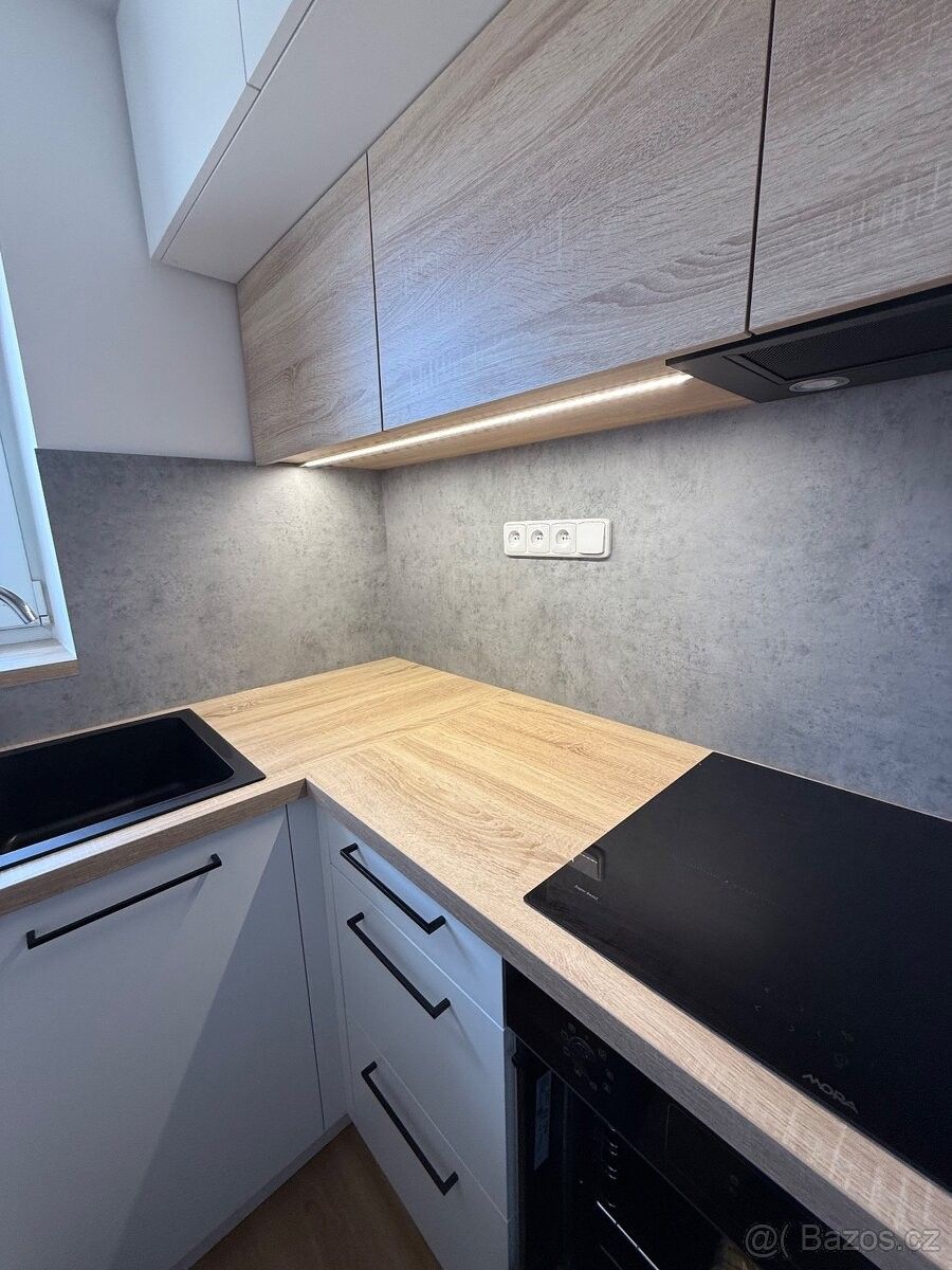 Prodej byt - Hodonín, 695 01