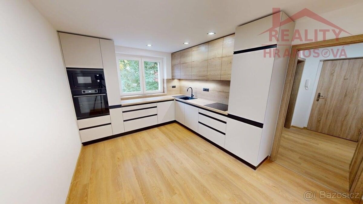 Byty, Ostrava, 700 30