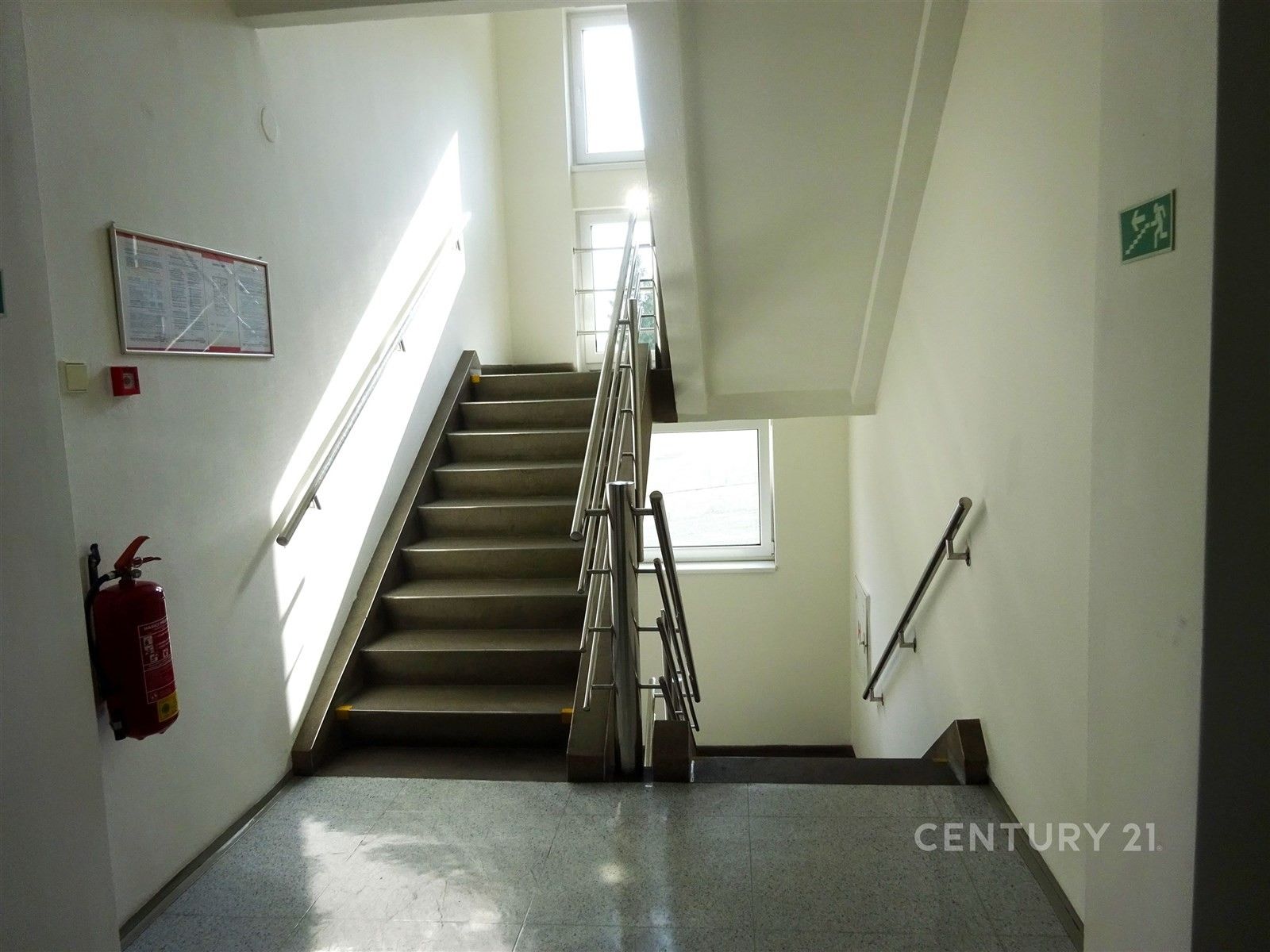 Pronájem kancelář - Pod Šternberkem  , Zlín Louky, 32 m² - 5