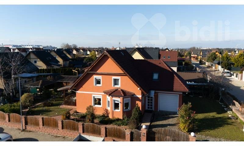 Rodinné domy, Sadová, Nupaky, 145 m²