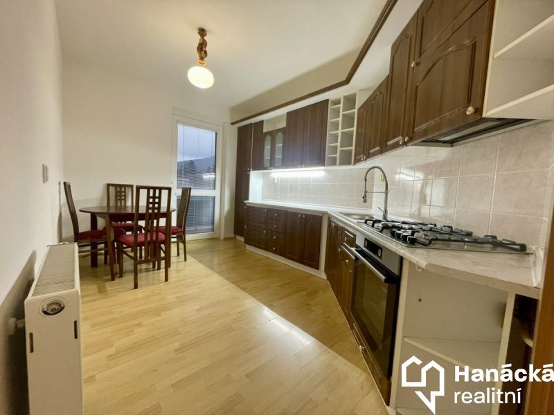 Pronájem byt 2+1 - U Hřiště, Bystřice pod Hostýnem, 66 m²