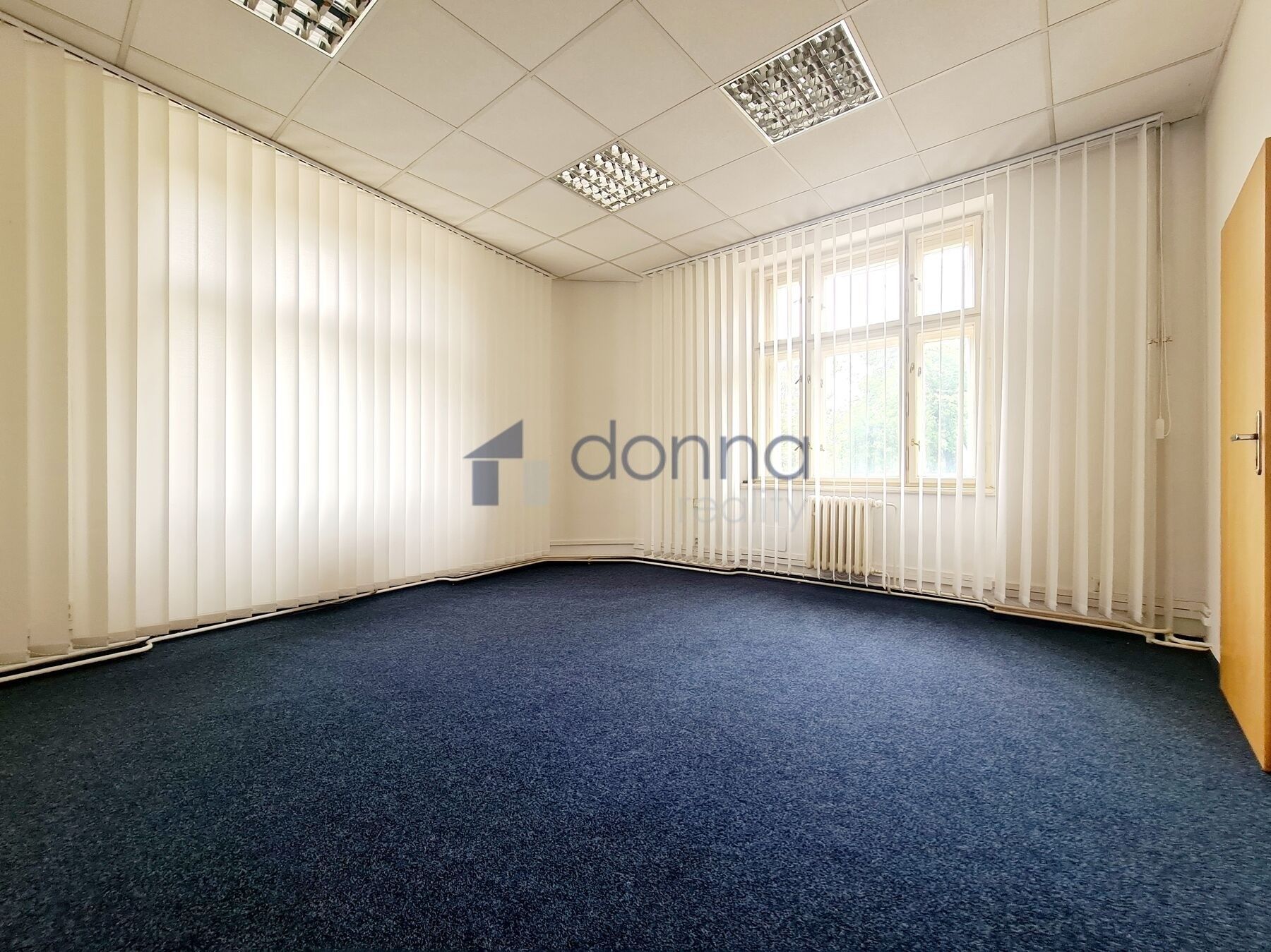 Pronájem kancelář - Jablonského, Praha, 34 m²