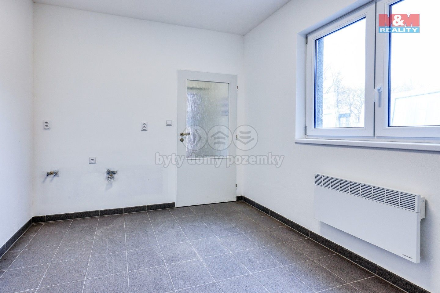 Kanceláře, Jiráskova, Dobřany, 13 m²