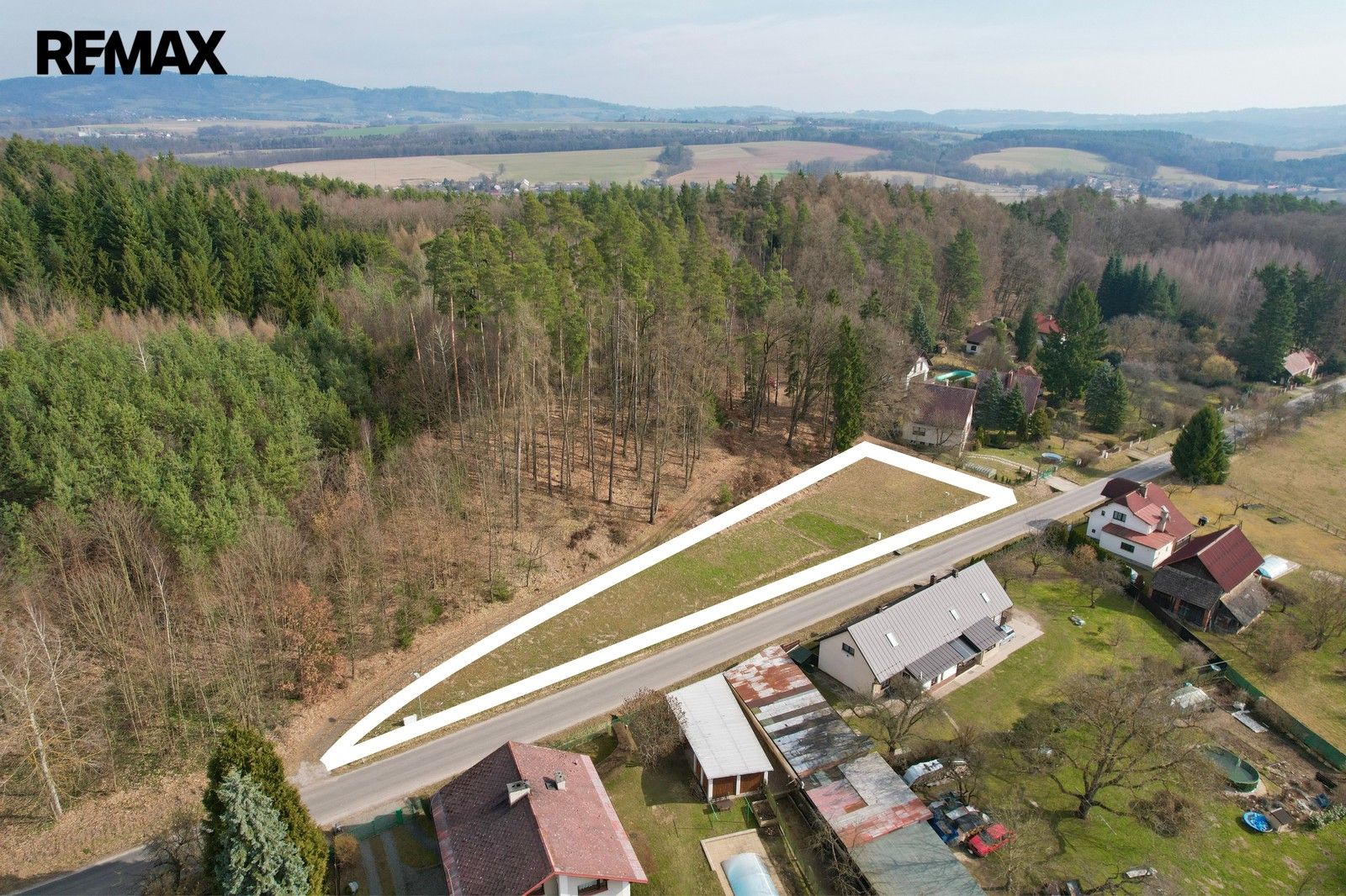 Stavební pozemek, Hrubá Skála – pohled 2