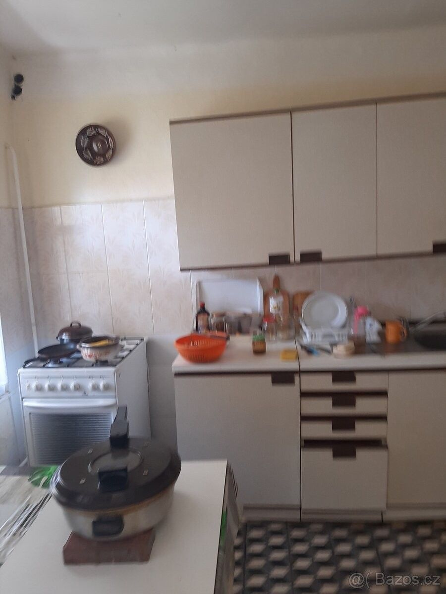 Prodej rodinný dům - 987 66, Zahraničí