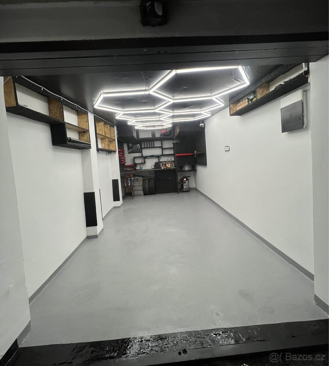 Garáže, Havířov, 736 01