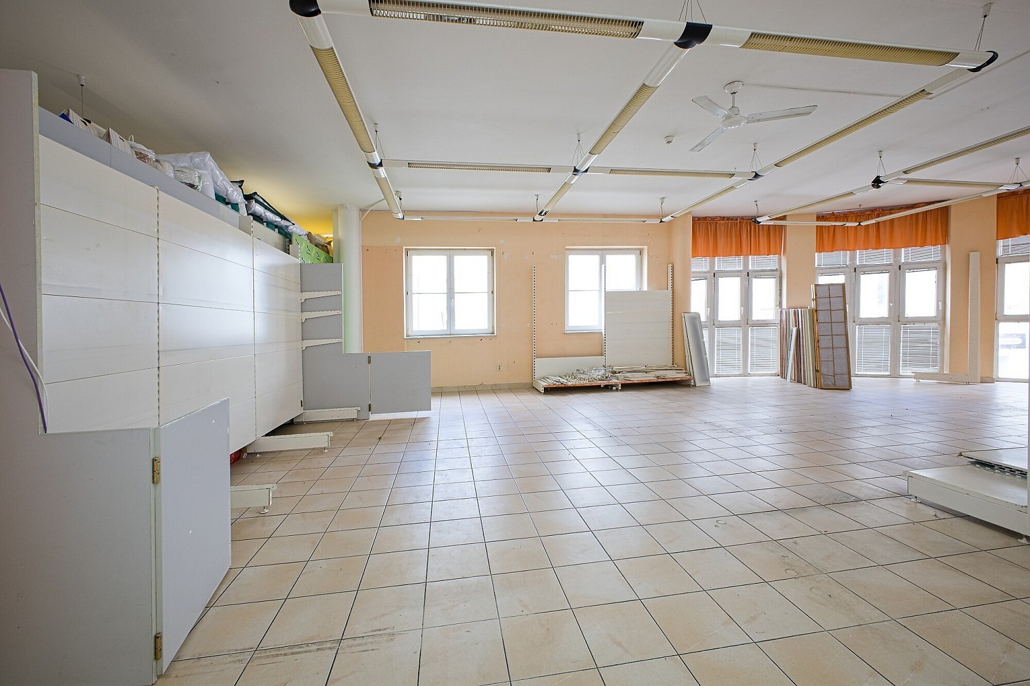 Pronájem obchodní prostory - Uherské Hradiště, 95 m² - 2