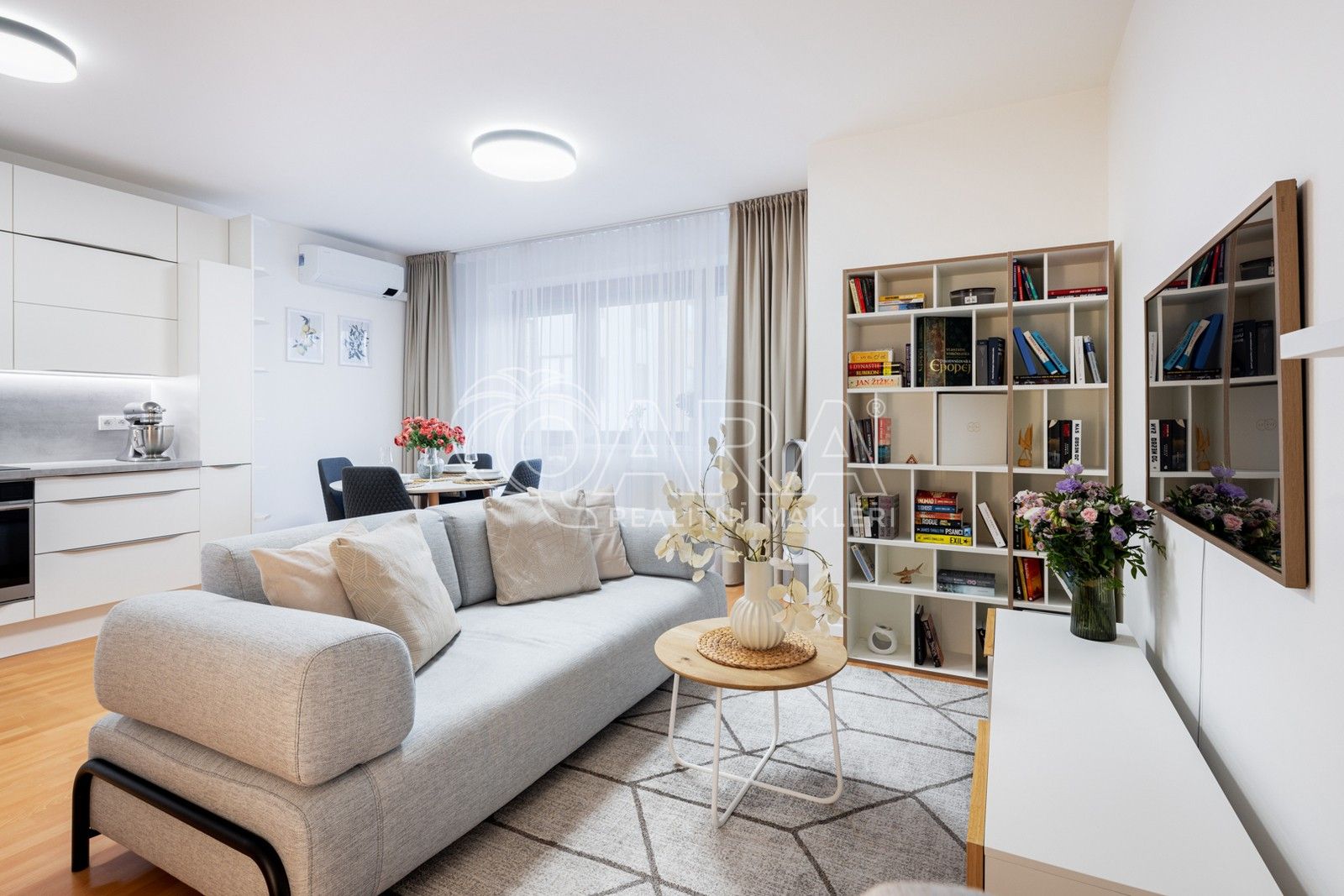 3+kk, V kuťatech, Praha, 66 m²