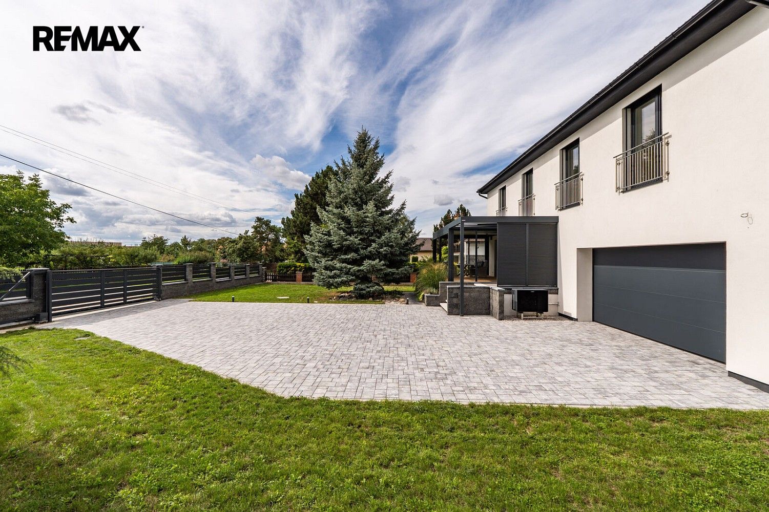 Rodinný dům · 329 m² · Sluhy, okres Praha-východ, Středočeský kraj - 3