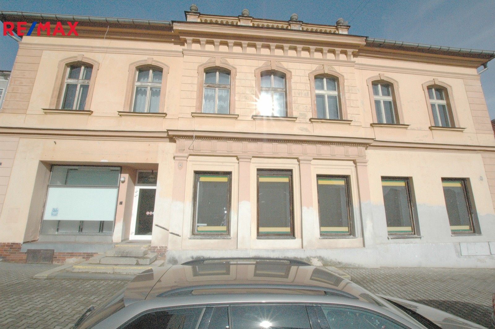 Obchodní prostory, Chodské náměstí, Hostouň, 499 m²