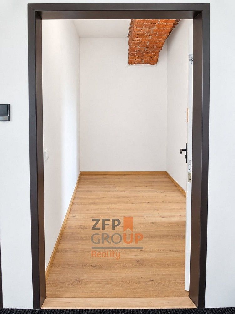 Kanceláře, K Radotínu, Praha 5 - Zbraslav, 76 m² - 2