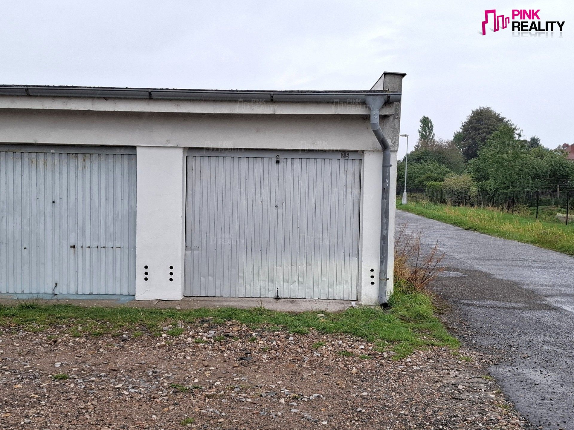 Garáže, U Mostku, Hradec Králové, 16 m² - 2