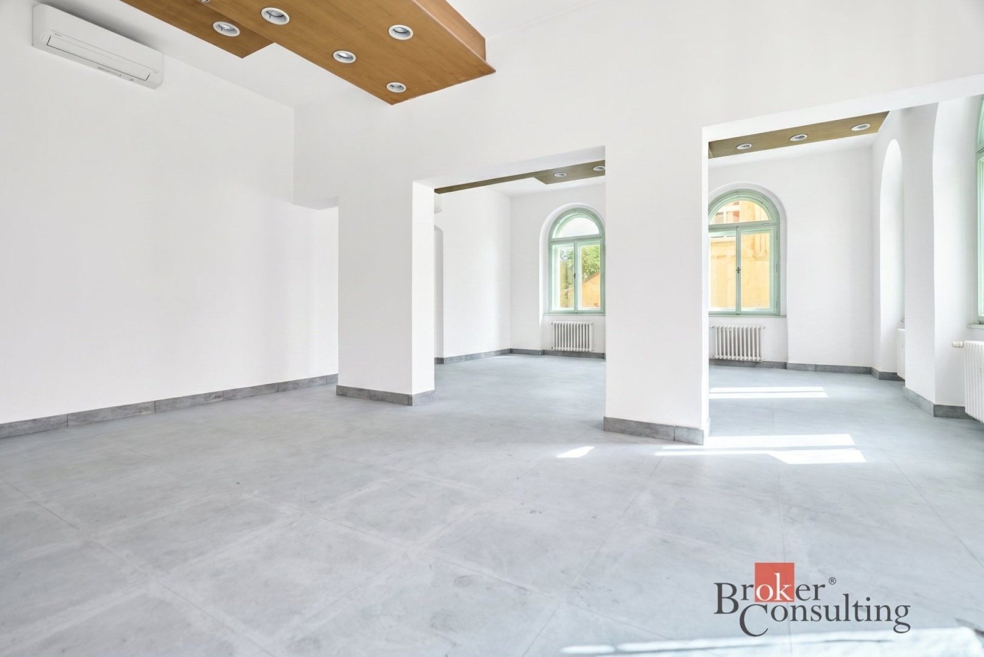 Kanceláře, náměstí Karla IV., Nejdek, 750 m² - 2