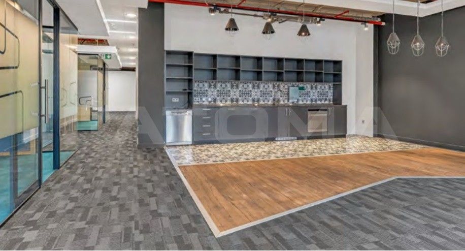 Kancelář · 520 m² · Evropská, Praha - 4