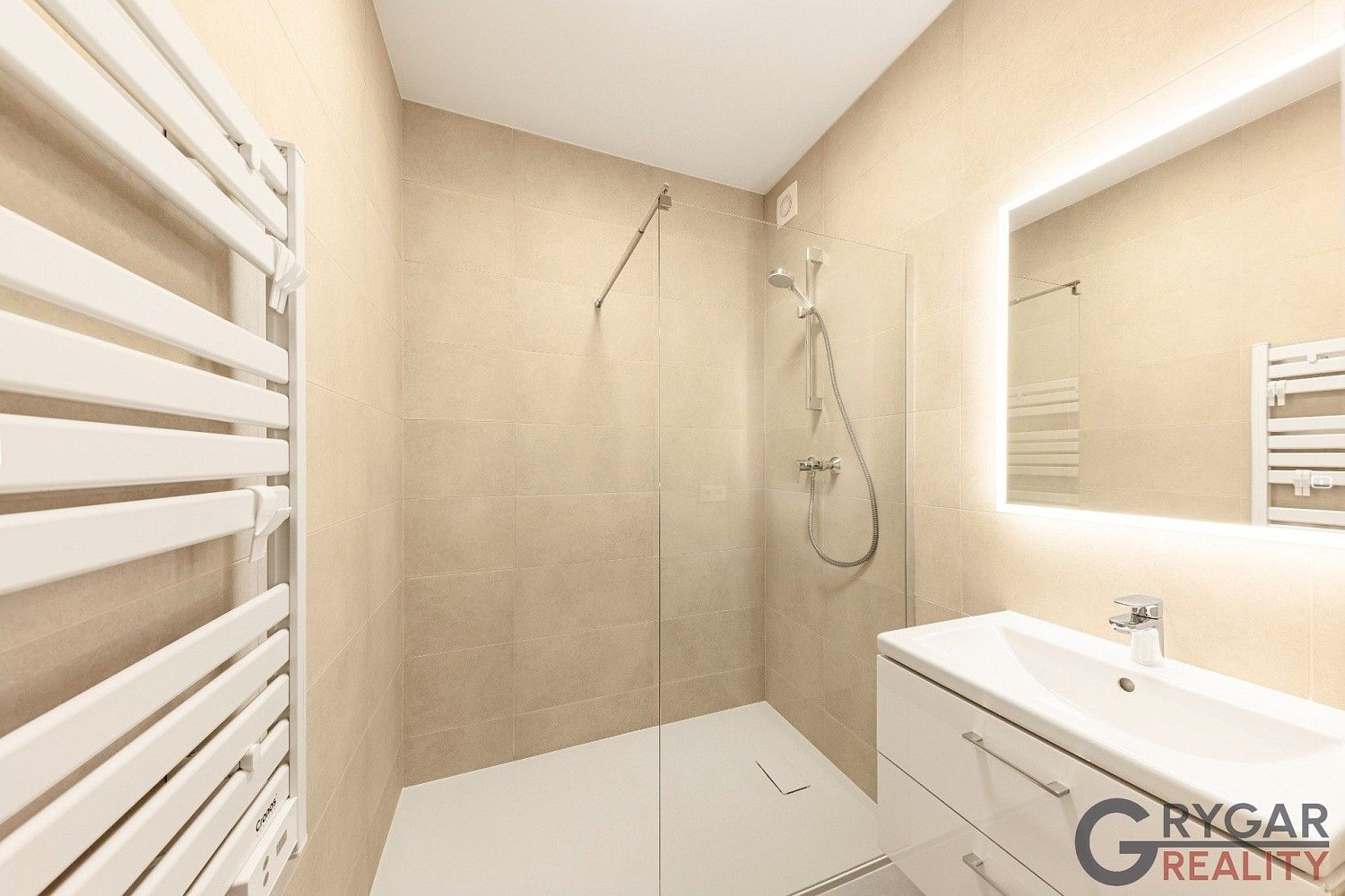 Byt 1+1 · 55 m² · Pod pekárnami, Praha 9 - Vysočany - 4