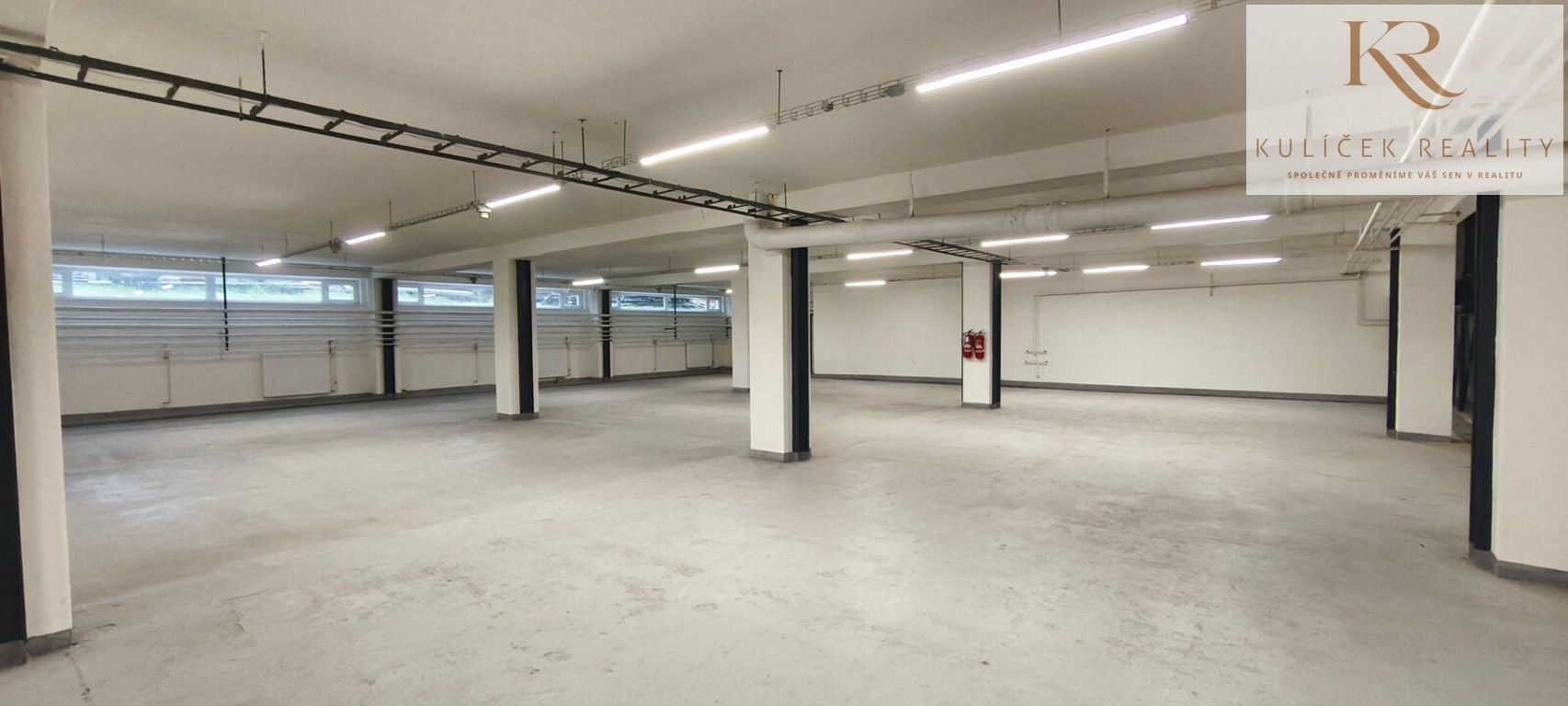 Sklady, Ve žlíbku, Praha, 435 m²