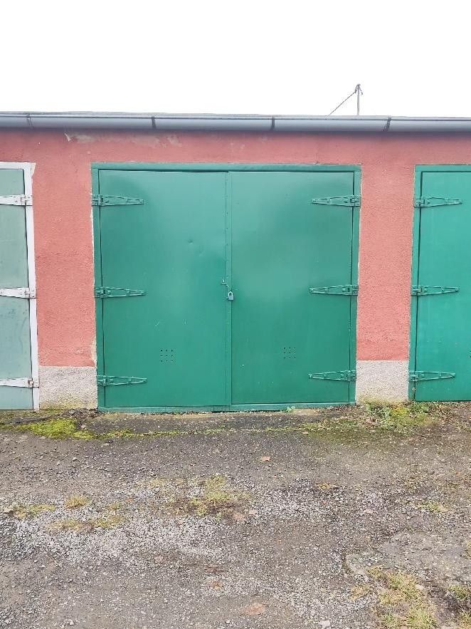 Garáže, Milevsko, 399 01