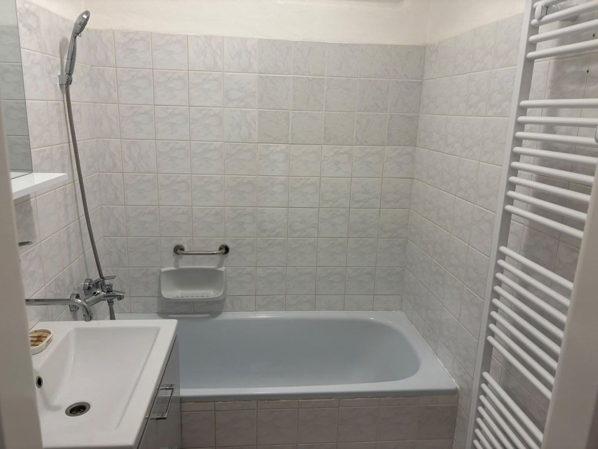 Pronájem byt 2+1 - Bratranců Veverkových, Pardubice, 51 m² - 5