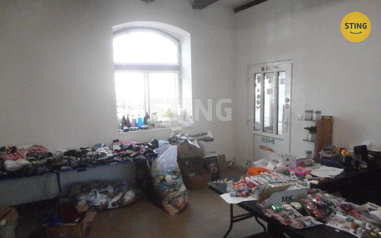 Pronájem obchodní prostory - Tomáškova, Opava, 108 m²