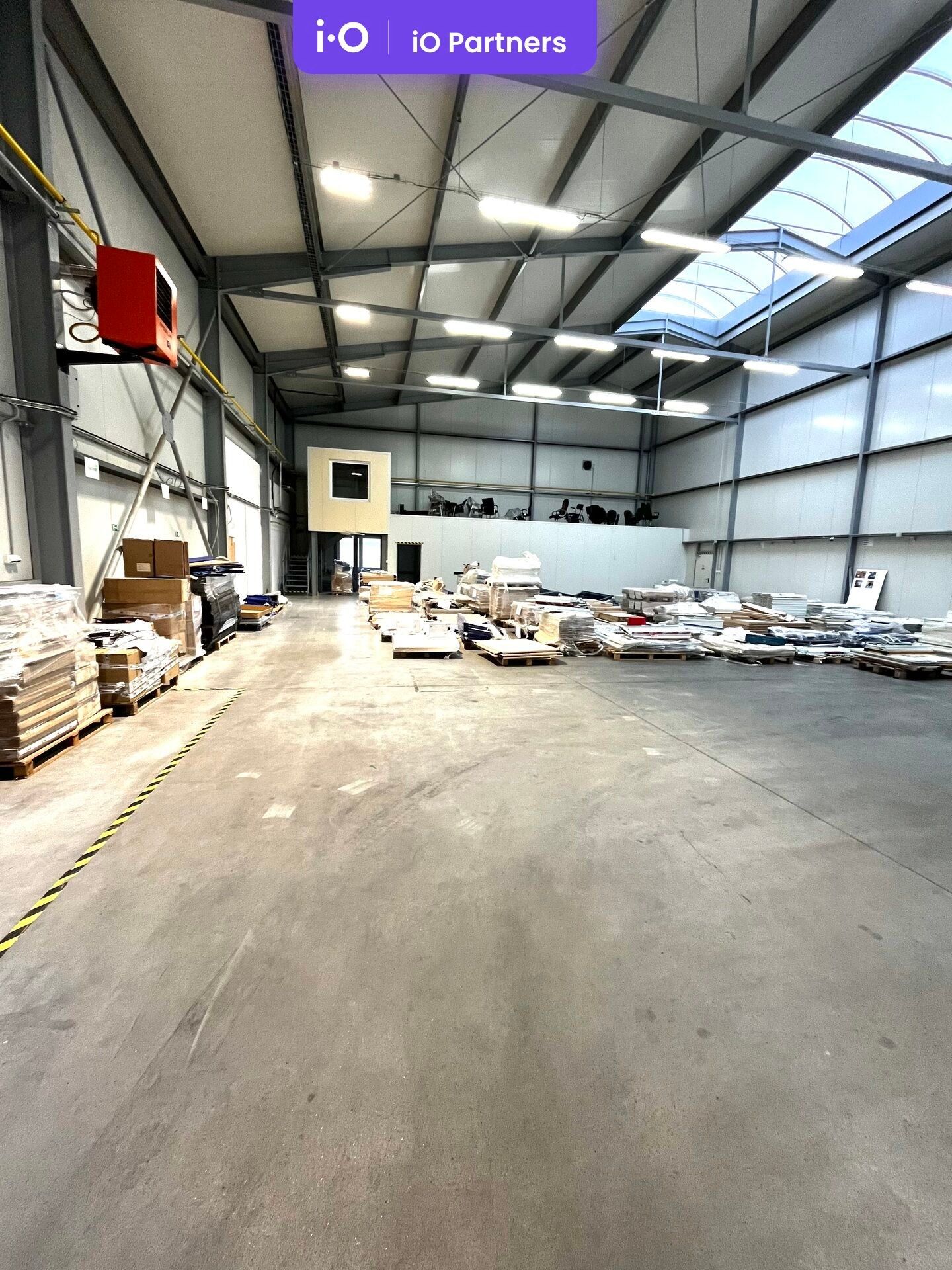 Sklady, Dubno, 5 000 m² - 1