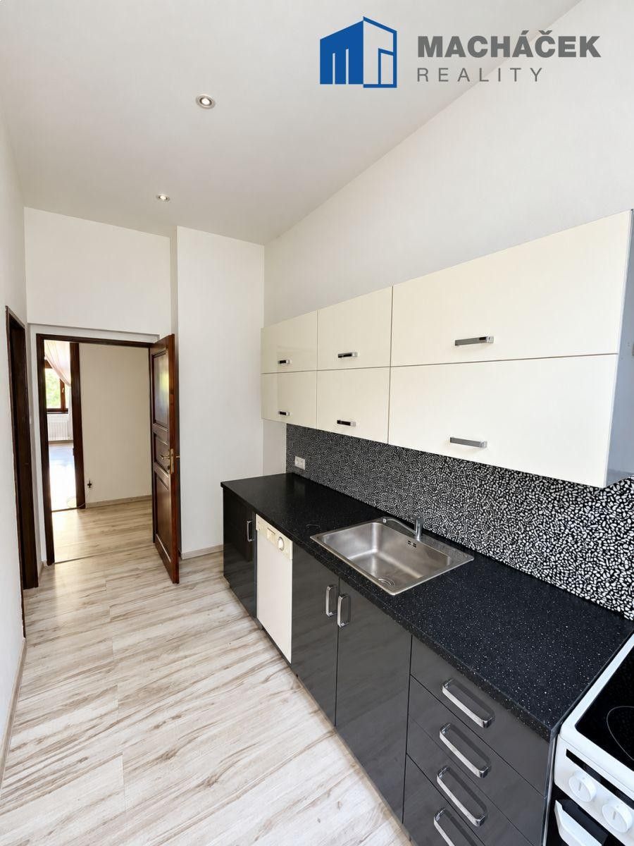 Byt 3+1 · 64 m² · U Hadích lázní, Teplice - 3