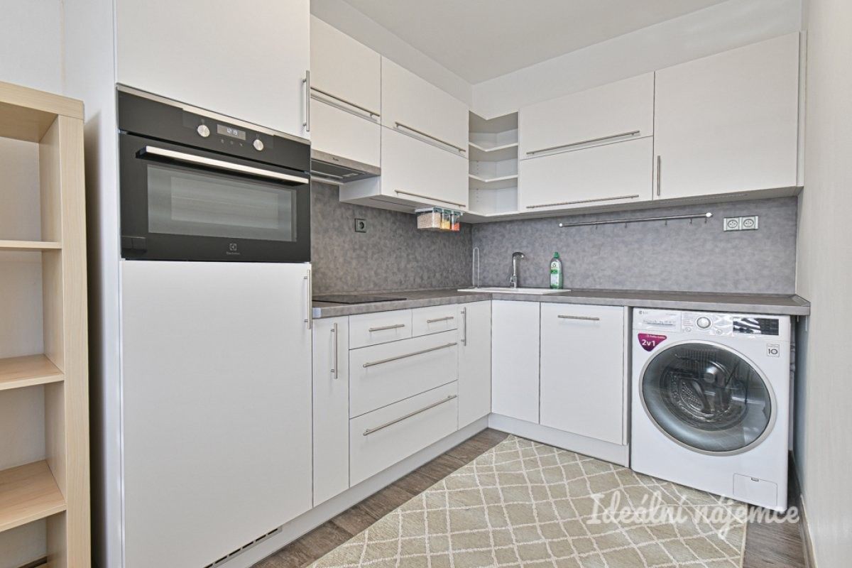 2+kk, Bosonožská, Brno, 42 m²