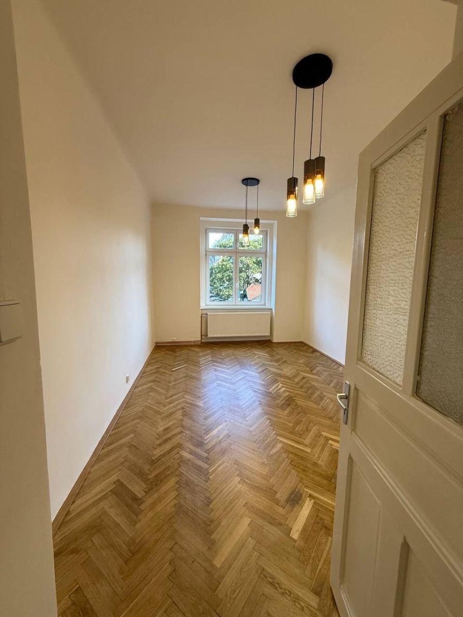 2+kk, náměstí Dr. Václava Holého, Praha - Libeň, 62 m² - 2