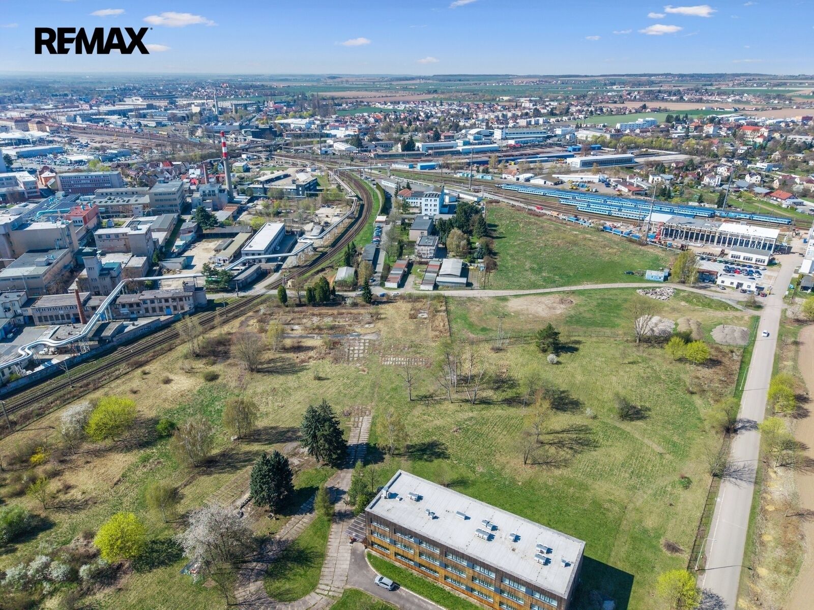 Prodej komerční pozemek - Hradec Králové, 7 896 m² - 1