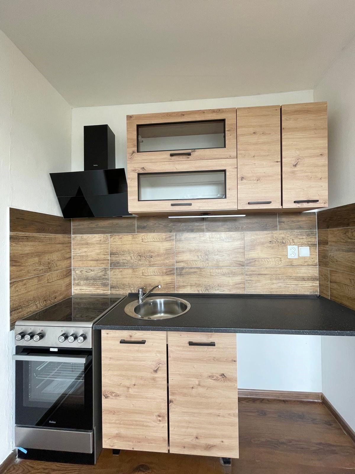 1+1, Jirkovská 5047, Chomutov, 33 m² - 1