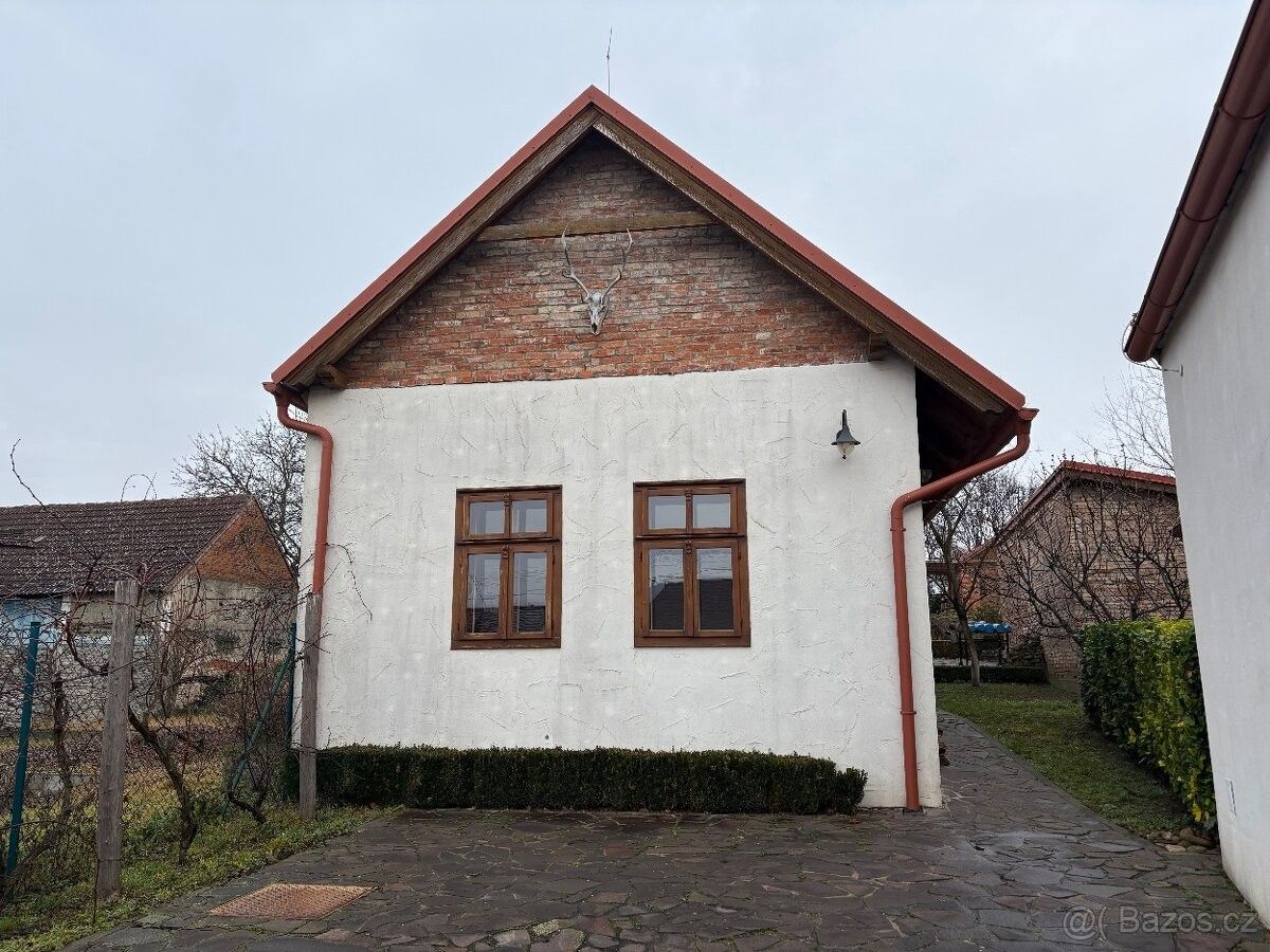 Rodinné domy, Hodonín, 695 01