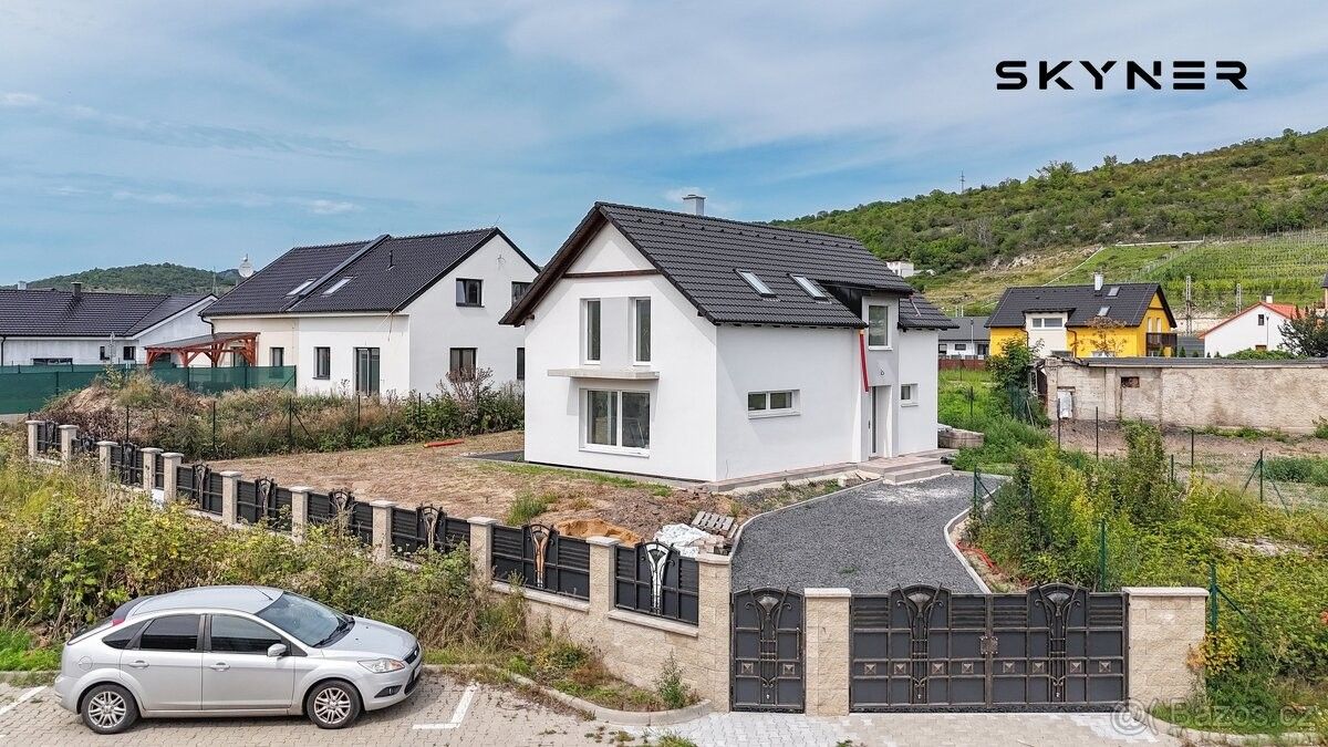 Rodinné domy, Píšťany, 411 01